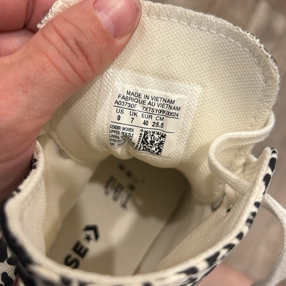 Converse All Star Cheetah Zebra High Top Sneakers Size 9 - Picture 7 of 8